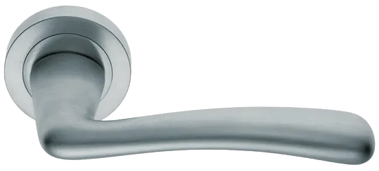 Ручка дверная COCKATOO R2 CSA раздельная на круглой розетке, цвет матовый хром, латунь фото купить Москва