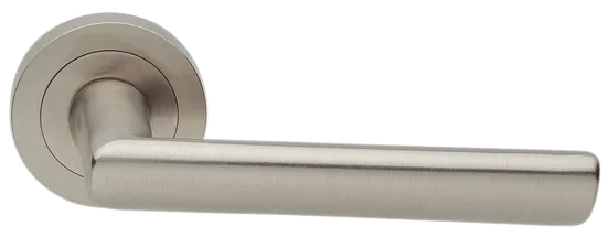 Ручка дверная STELLA R2 NIS раздельная на круглой розетке, цвет матовый никель, латунь фото купить Москва
