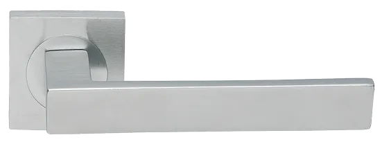 Ручка дверная WATERFALL S2 CSA раздельная на квадратной розетке, цвет матовый хром, латунь фото купить Москва