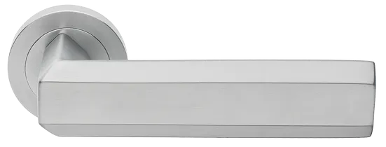 Ручка дверная HARMONY R2 CSA раздельная на круглой розетке, цвет матовый хром, латунь фото купить Москва